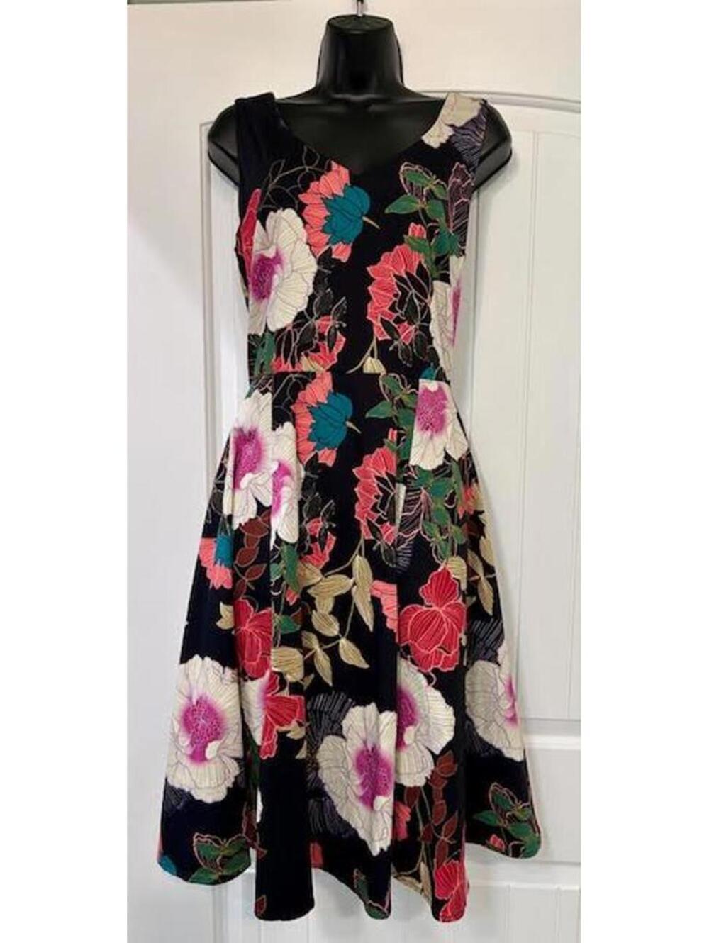 🖤 Eva Rose Black Floral Retro Fit & Flare Dress Size Large GUC
